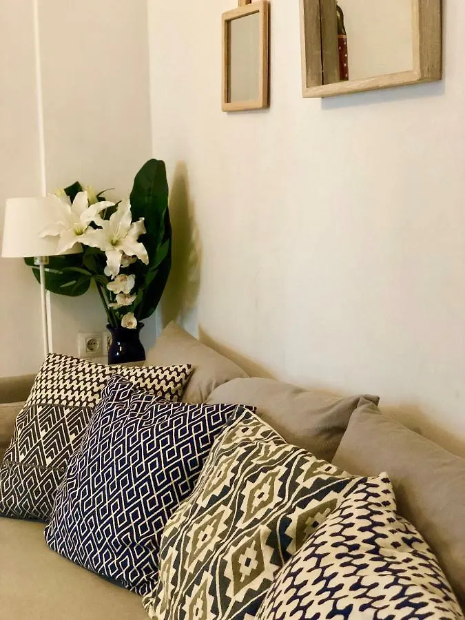 Casa-Casita Daire Marbella
